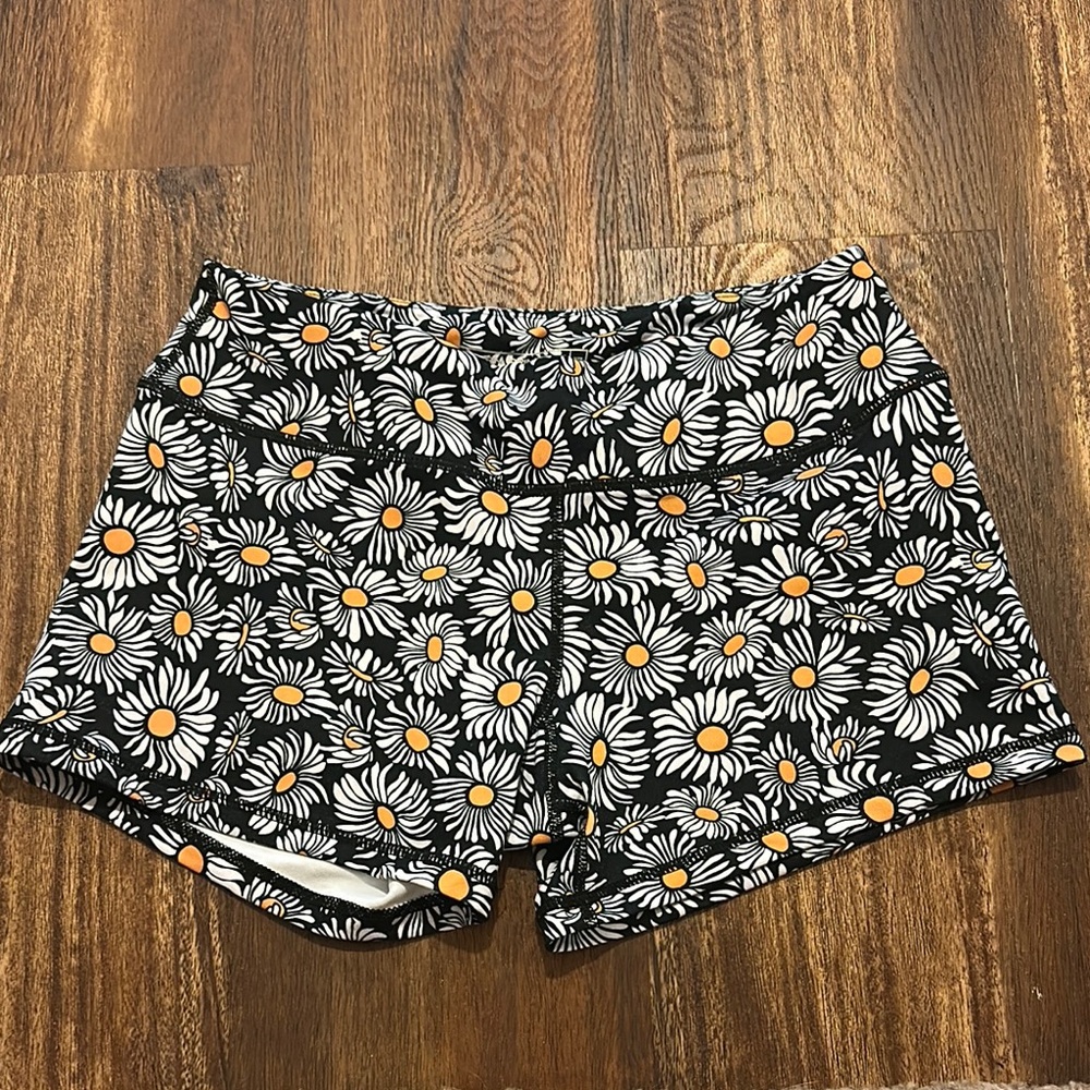 Born primitive double take booty shorts